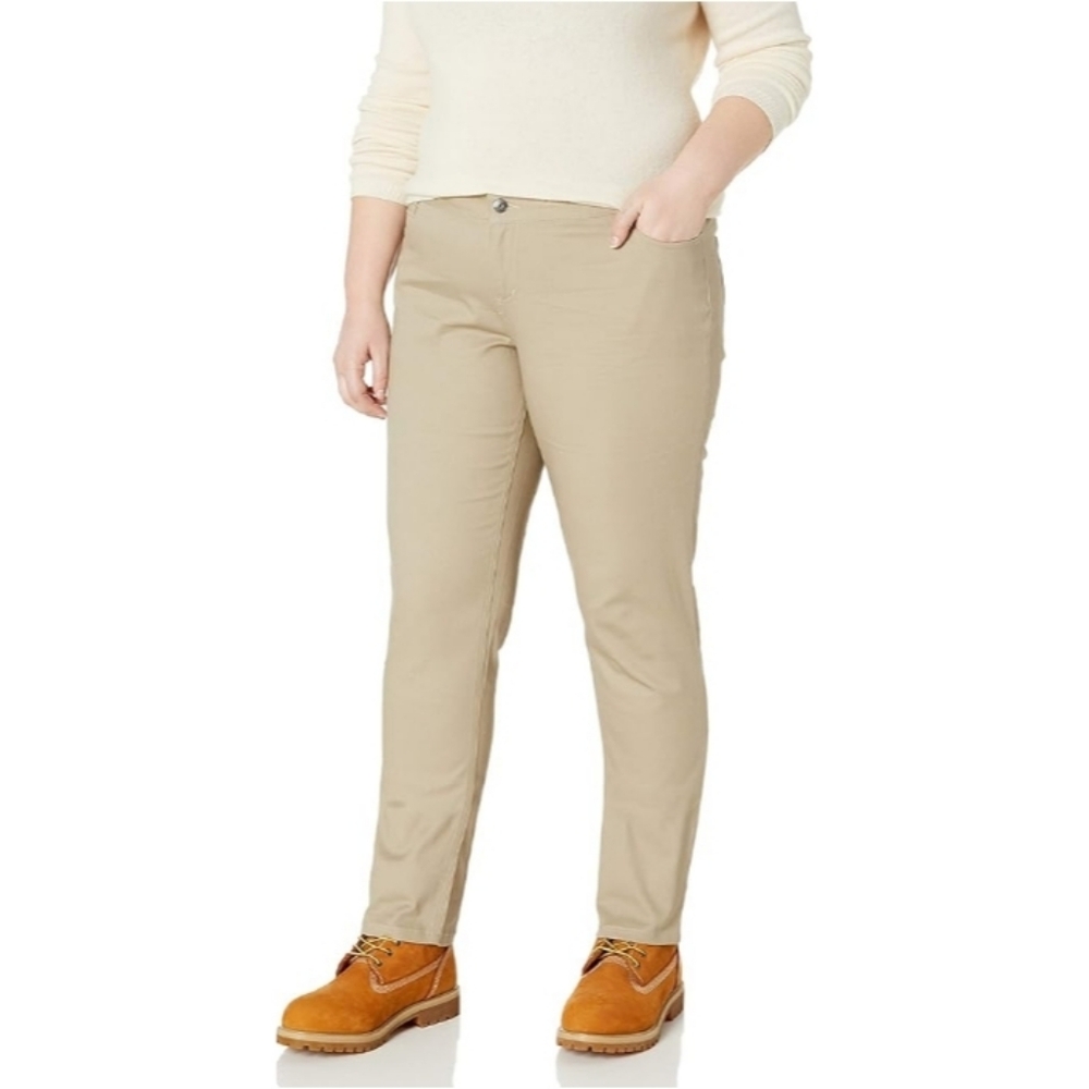 Lee | Relaxed Fit At The Waist | Khaki Pants